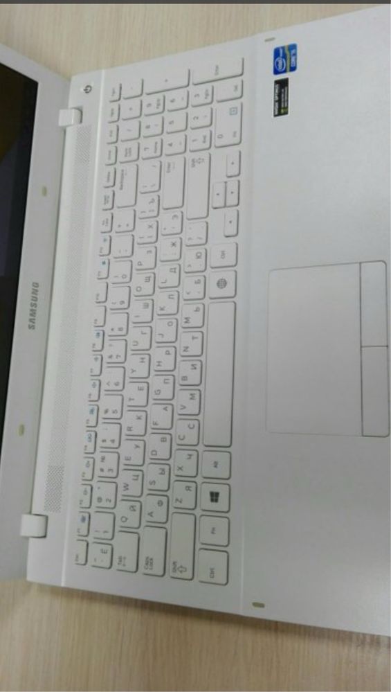 Samsung Notebook Sotiladi
