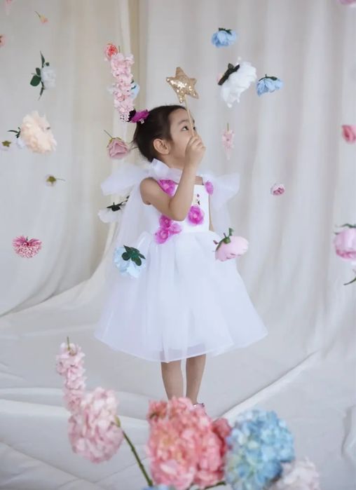 Детское платье лебед