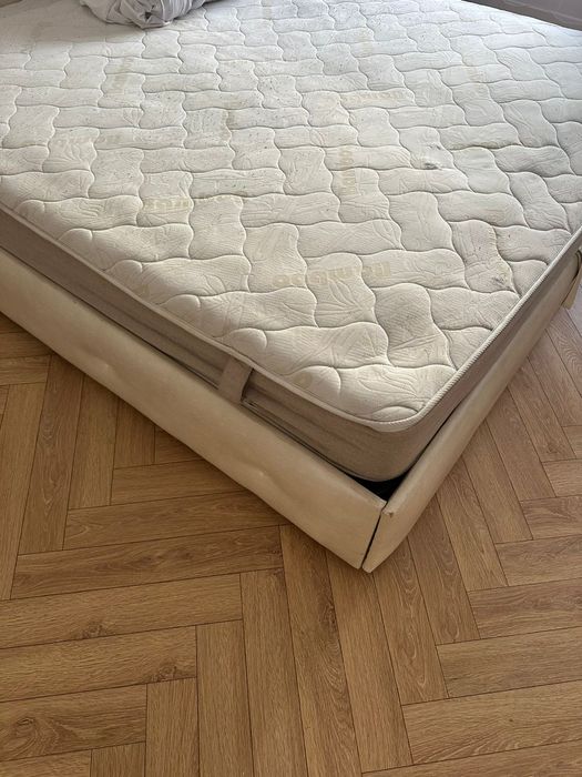 Продам б/у матрас