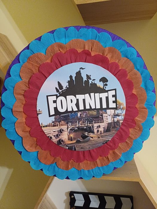 Piñata Squid Game Fortnite Roblox Minecraft  Cars