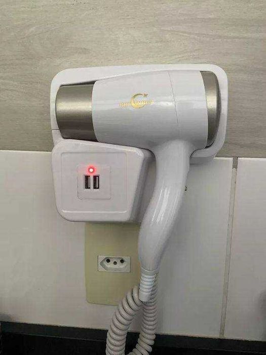 Фен для волос белый – мощный и стильный