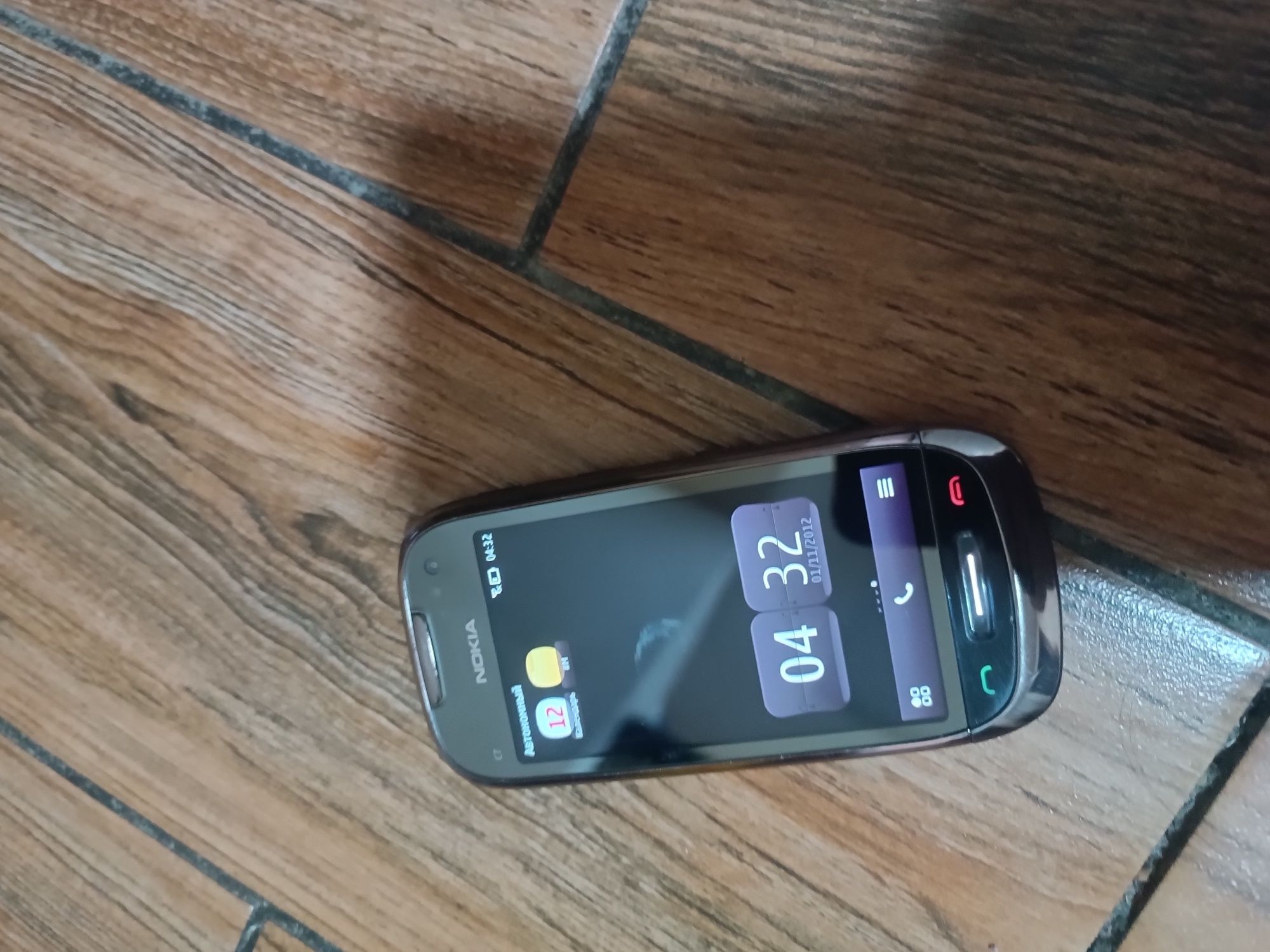 Телефон original Nokia C7. Registratsa Yo'q