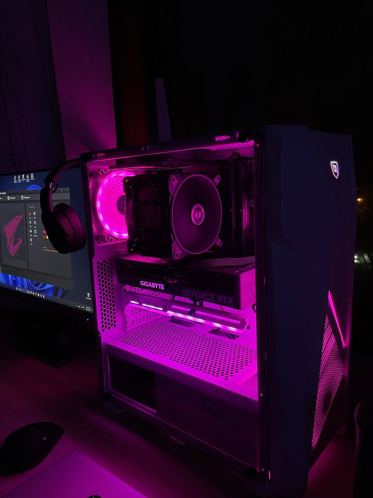 PC Gaming/ Editari 4K - Rtx 4070, i5 14600kf, 32 GB RAM 6000Mhz