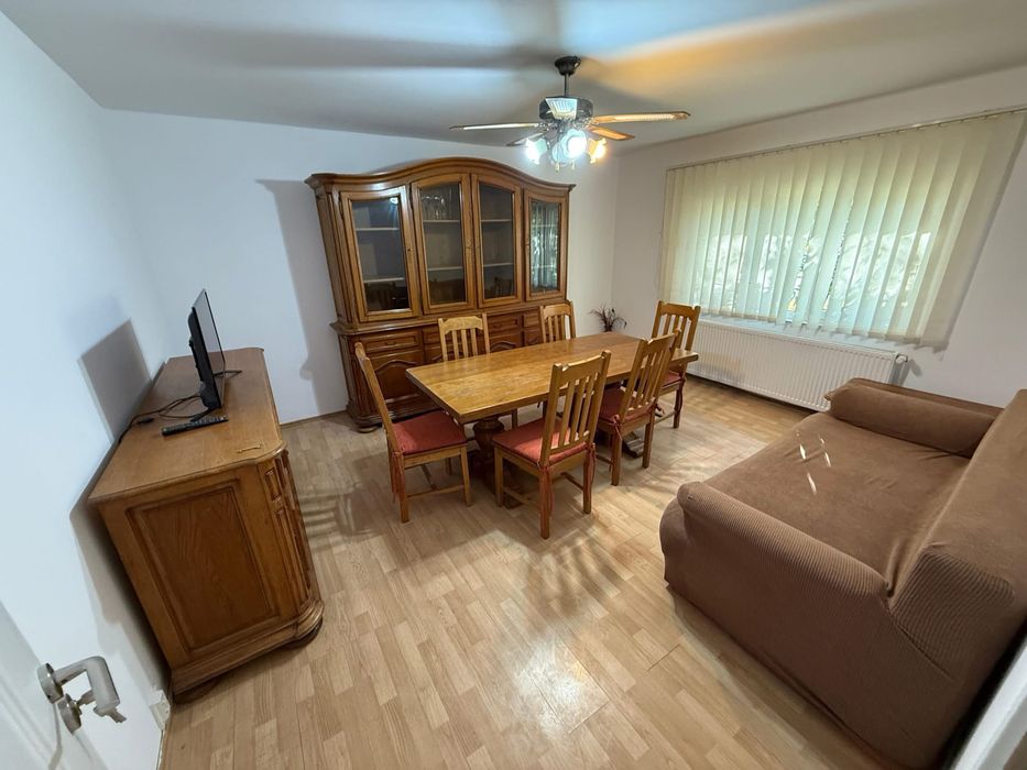 Ofer spre închiriere Apartament 3 camere in Micro 16