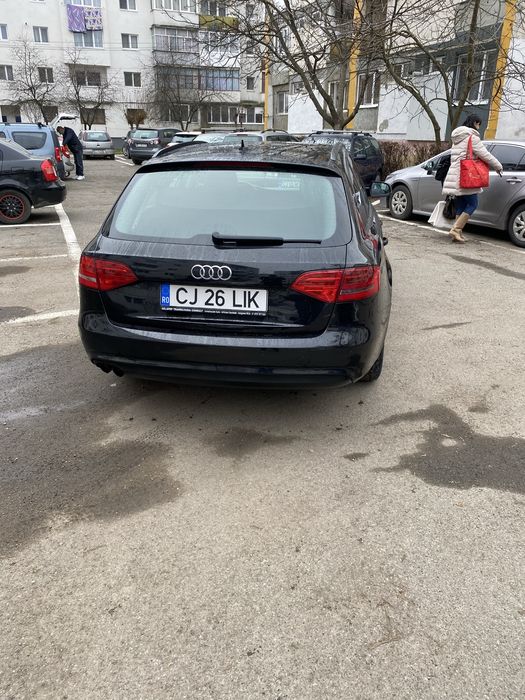 Vînd Audi a4b8 2013