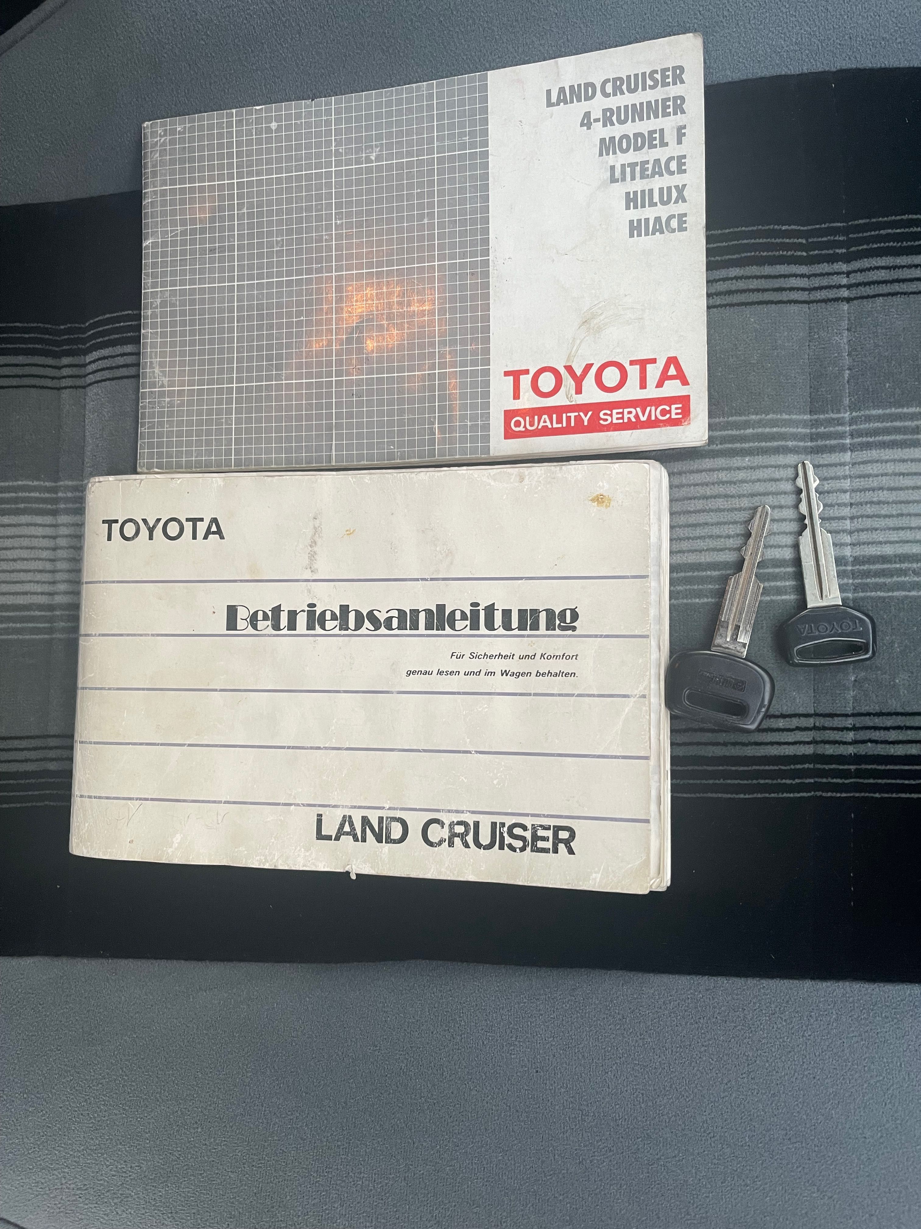 Toyota land cruiser lj70 vehicul istoric