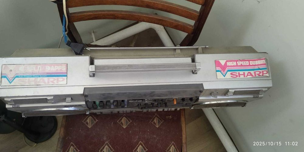 Продам магнитофон SHARP (Шарп)