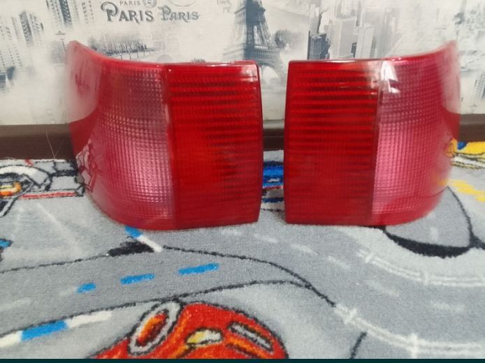 Задний поворотник ауди 80 б3.б4 (универсал.седан). Стопак