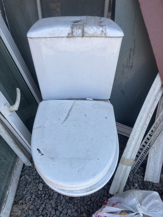 Продам унитаз сост