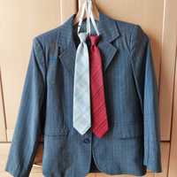 Костюм за момче 4-5 клас и две вратовръзки