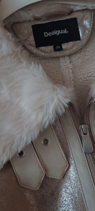 Дамско зимно яке с бляскав ефект Desigual рр.ХЛ