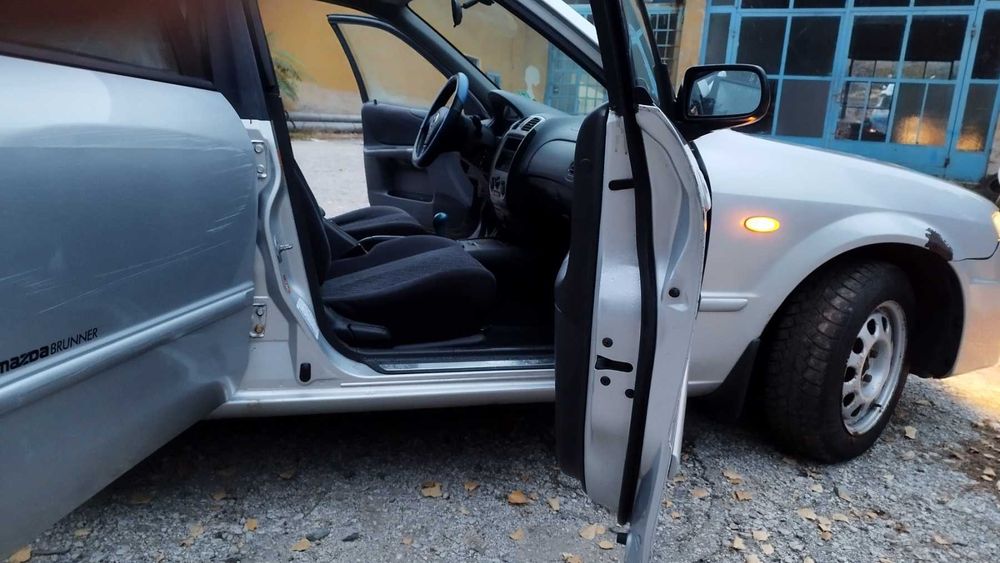 Мазда 323F 2.0 дизел