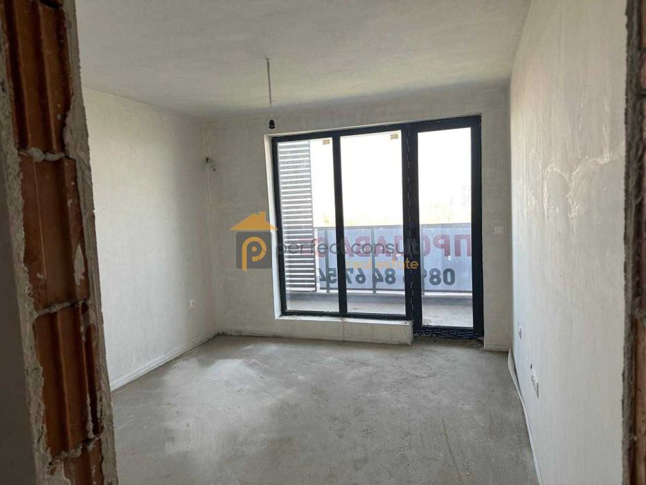 Продава се Двустаен апартамент в Пловдив, Център - 84 кв.м за 1620 €/кв.м - Снимка #1