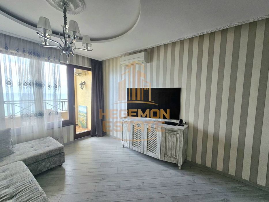 Продава се Тристаен апартамент в к.к. Златни пясъци - 120 кв.м за 1909 €/кв.м - Снимка #1