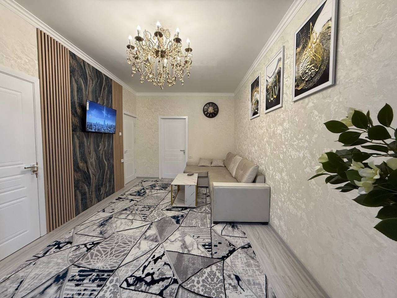 Продаётся квартира Чиланзар 19 Евроремонт 2в3/1/4 Чиланзар метро