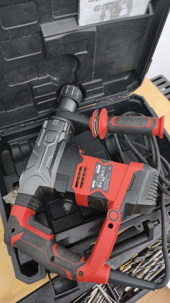 Перфоратор Skil 1500W