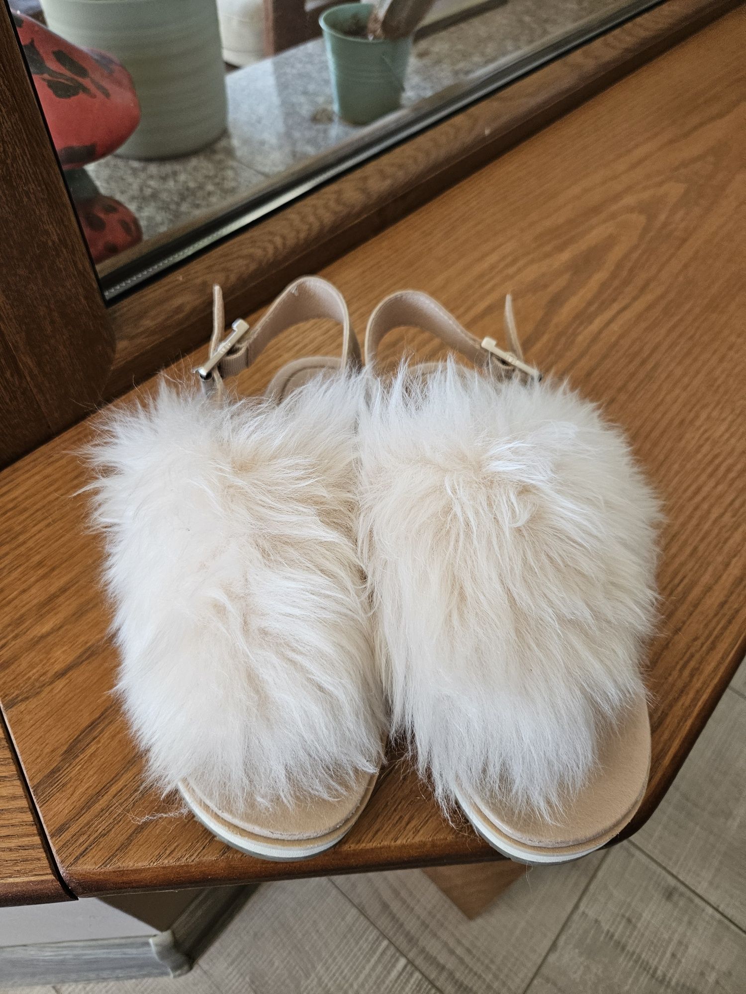 Сандали UGG, естествена кожа