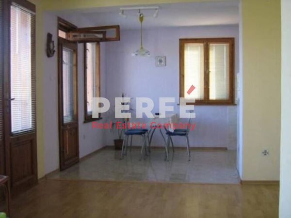 Дава се под наем Тристаен апартамент в Бургас, Сарафово - 105 кв.м за 739.5 € - Снимка #2