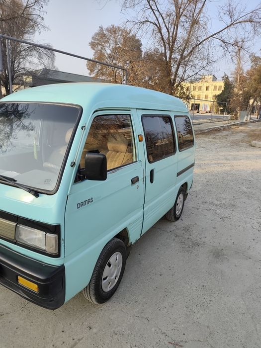 Дамас яхши холатда сотилади