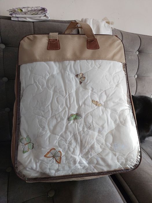 Продаётся наматрасник 180/200