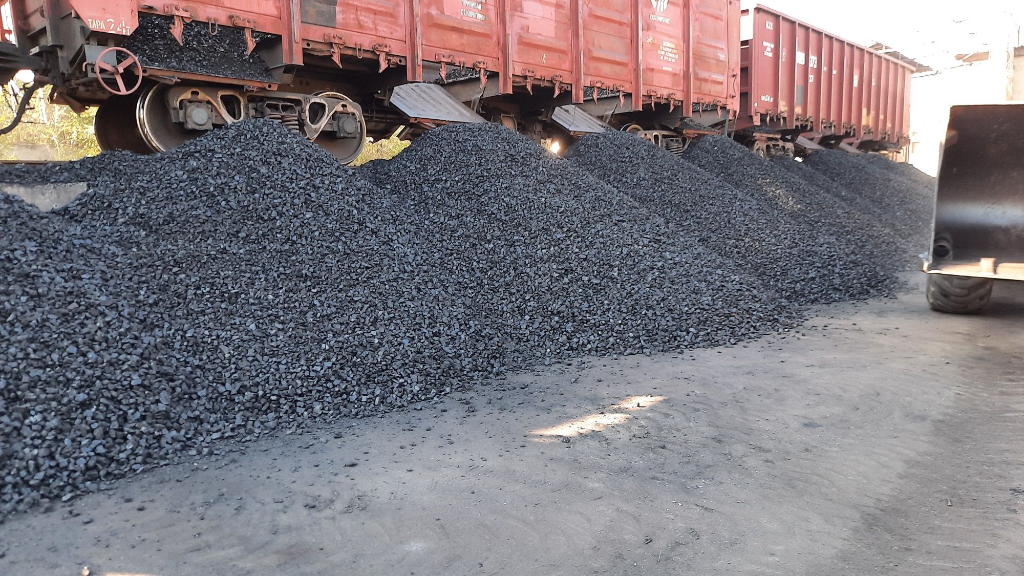 Калиброванный уголь для котлов , привезу тоннами , чек