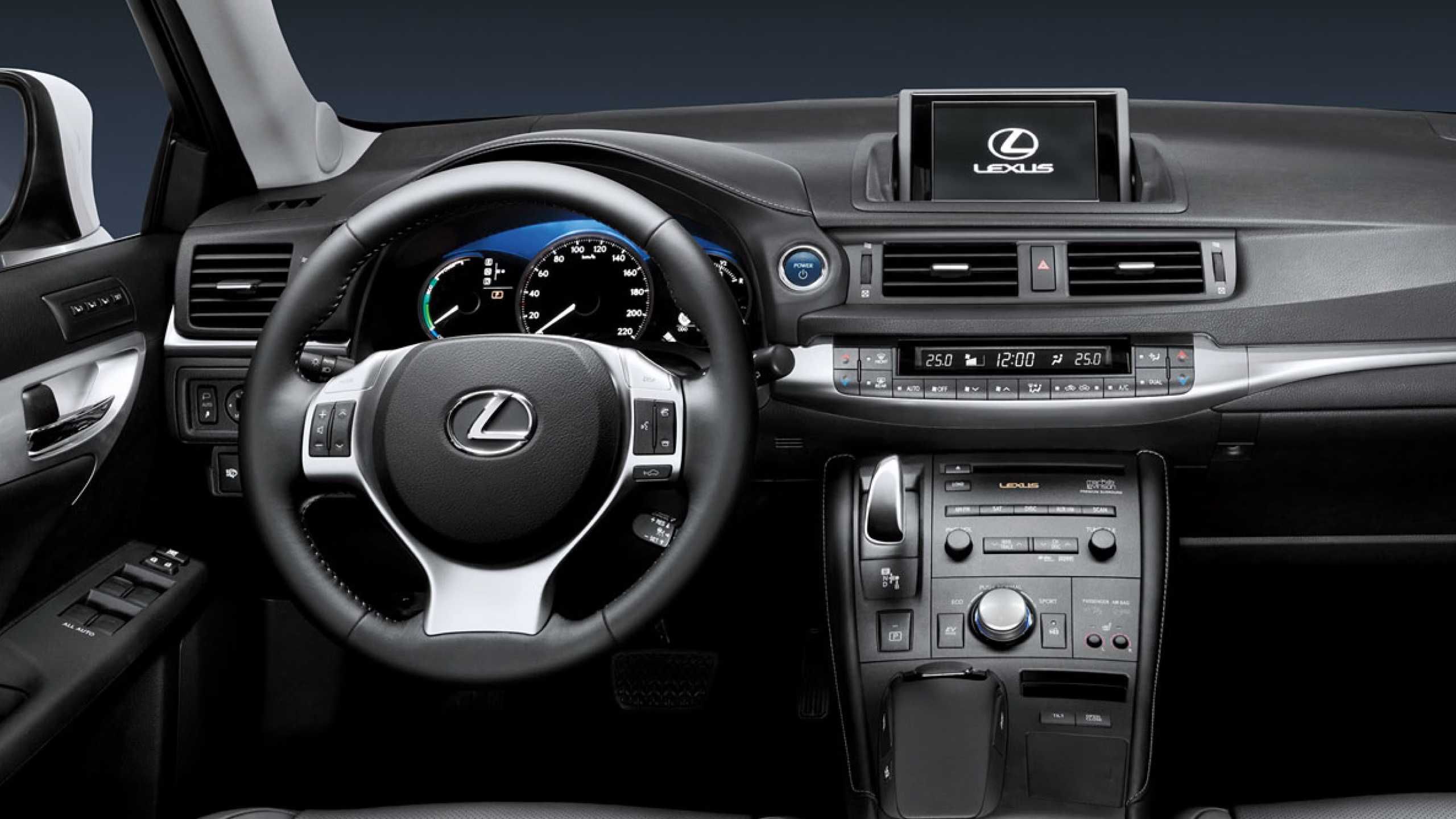 SD card cu harti LEXUS Move ON TomTom LEXUS CT si LEXUS CT200H