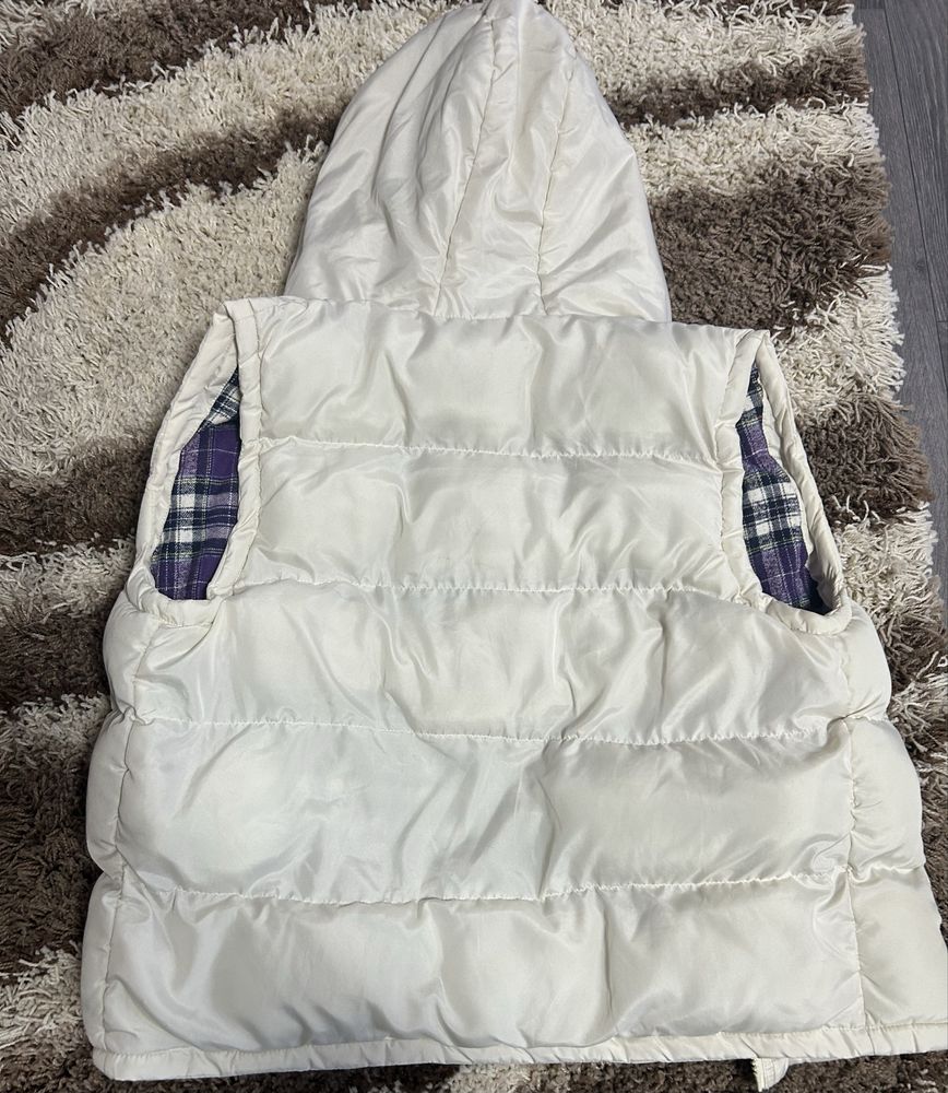 Елек на Lee Cooper