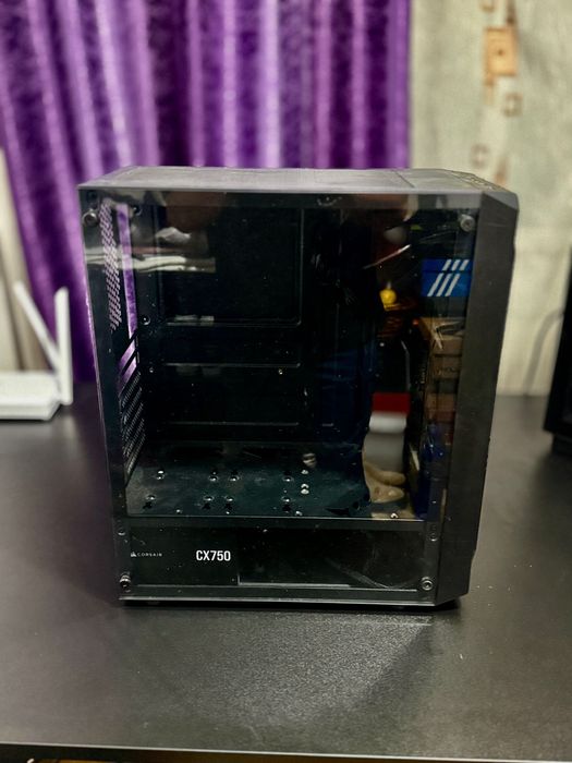 Carcasa gaming iONZ KZ10 + sursa Corsair 750W