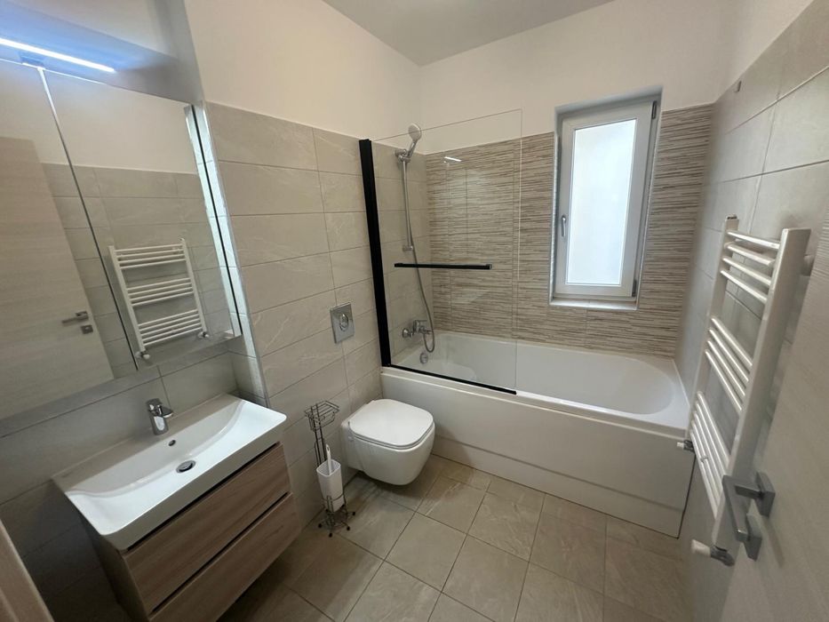 Inchiriez apartament 2 camere -Complex Decebal Residence