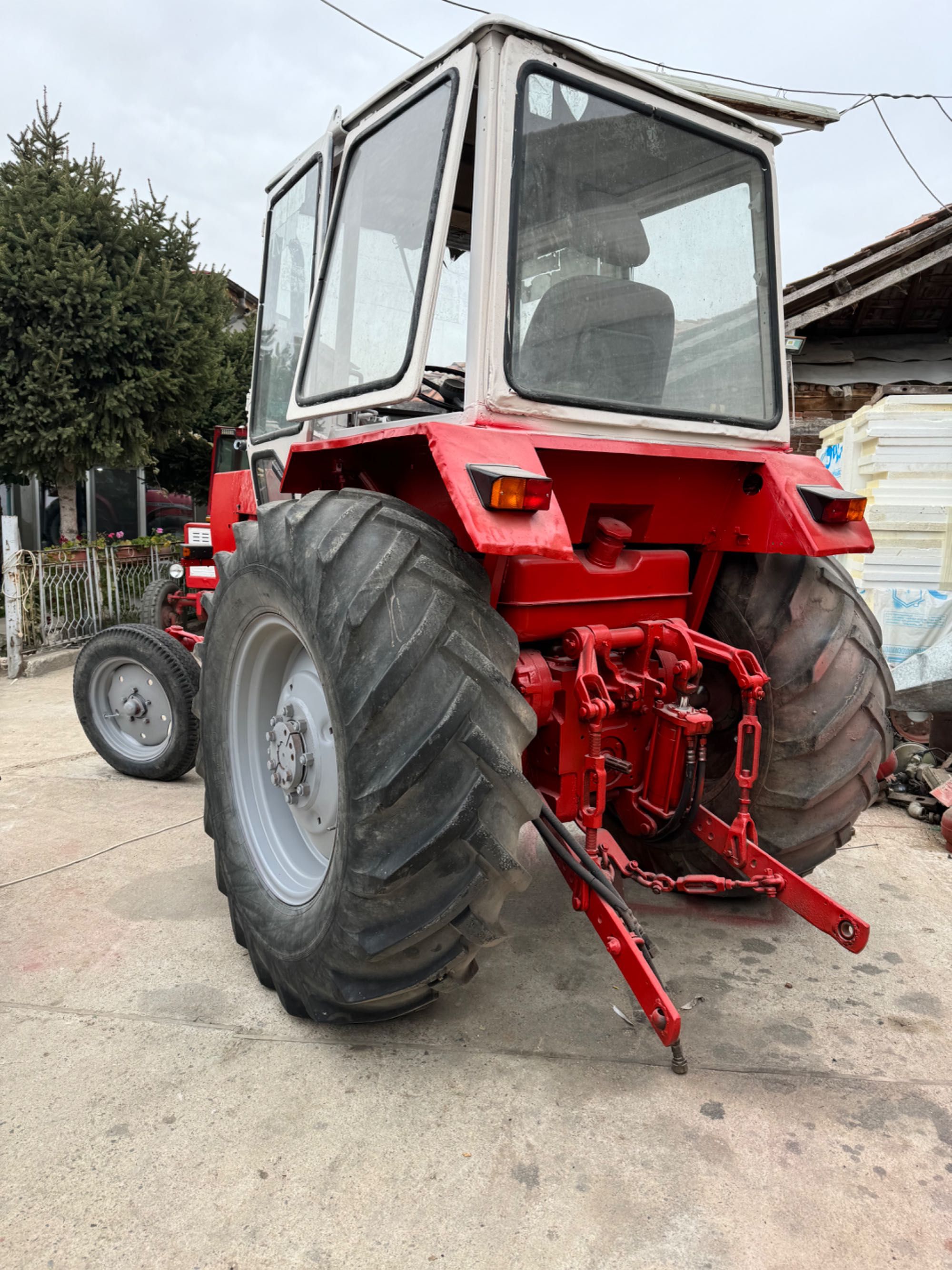 Продавам юмз 6л голямата кабина