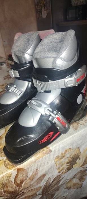 Детски ски обувки- 268 mm.