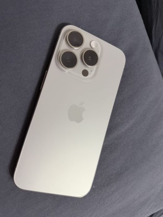 Продам Iphone 15 pro 128 GB в отличном состоянии