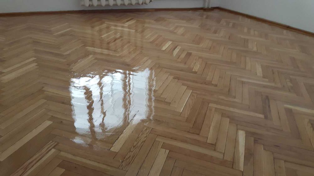 Reconditionare / raschetare parchet masiv in Bucuresti si imprejurimi