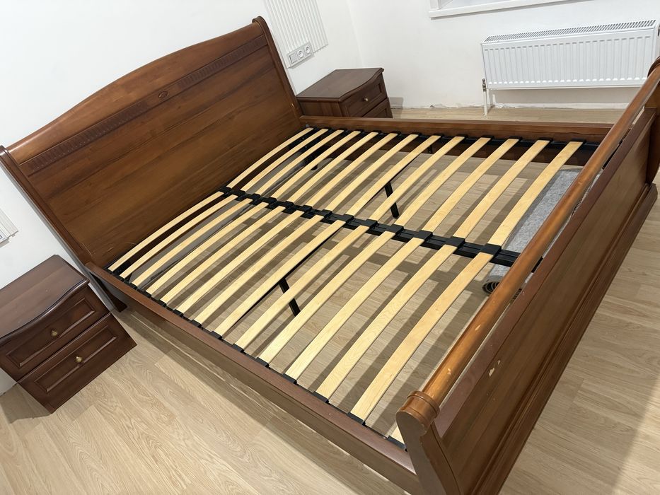 Двухспальный кровать