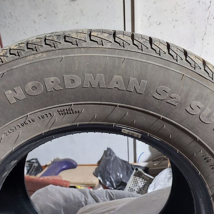 Продам шины Нордман 4 балона новые Диски вместе с резиной шиповваные