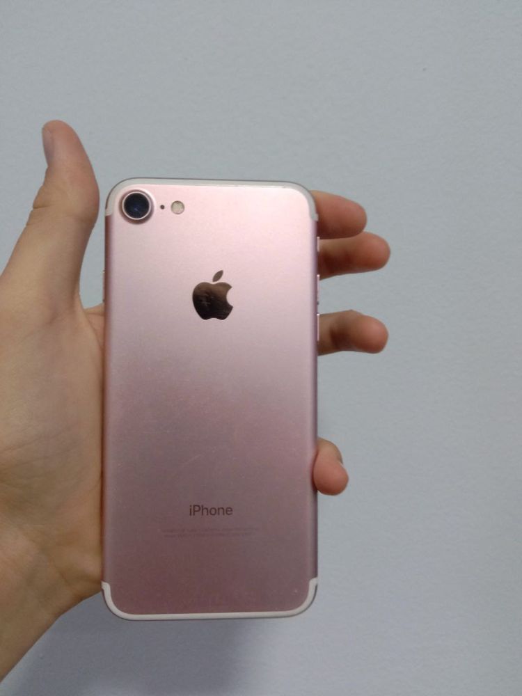 Iphone 7 Srochna Sotiladi
