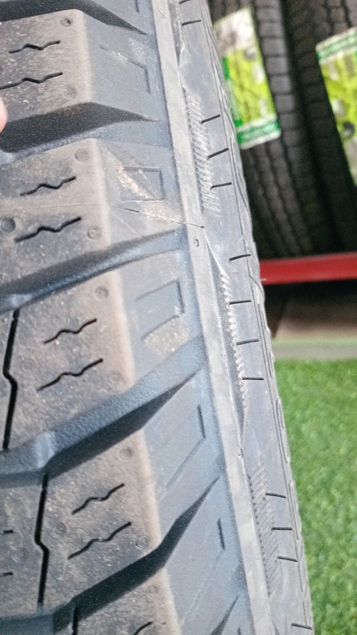 265/70 R16  Ат SL369