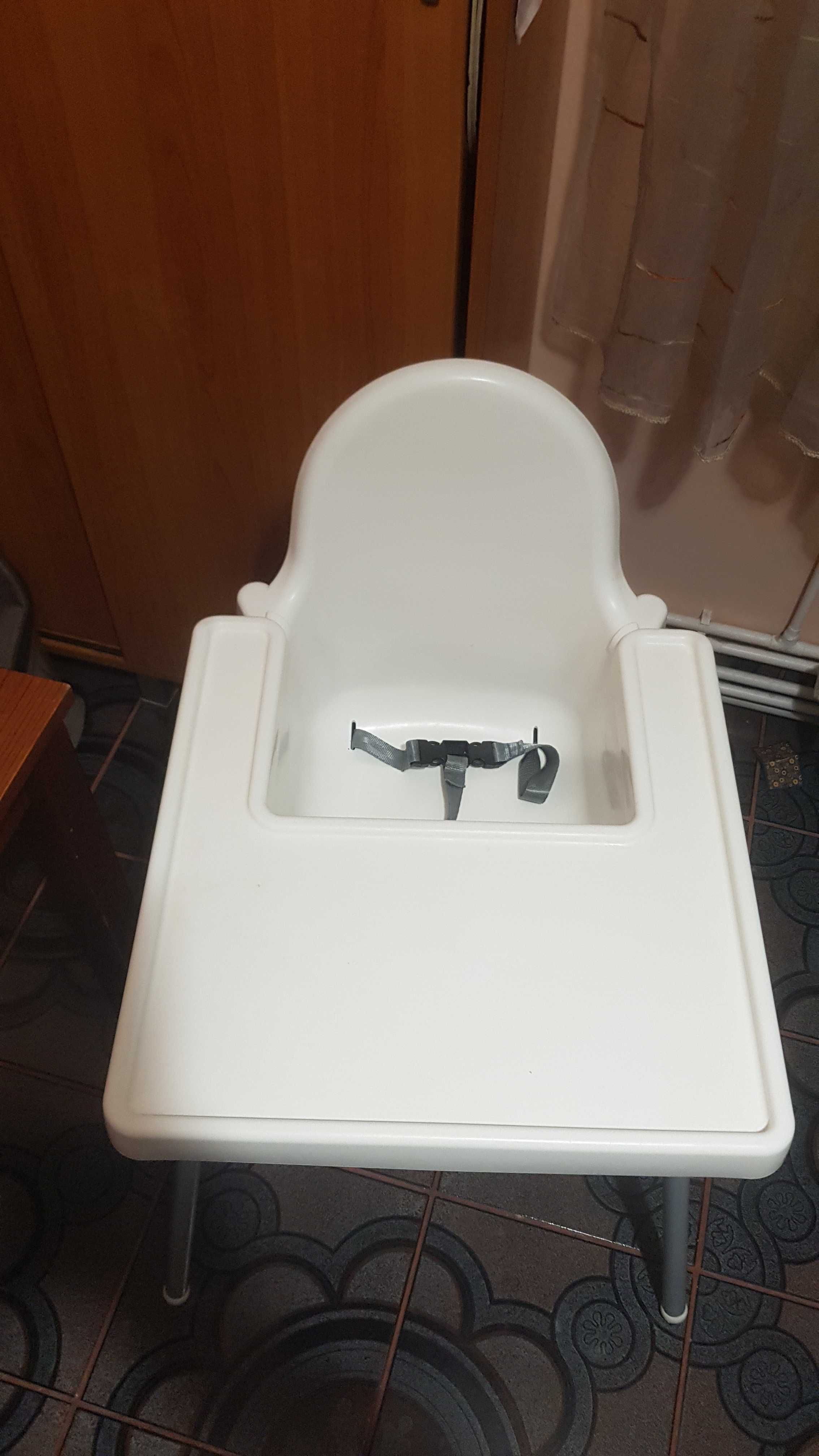 Vand masa bebe Ikea stare foarte buna