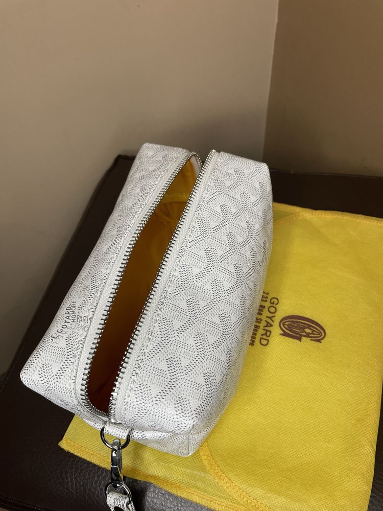 Goyard несесер.