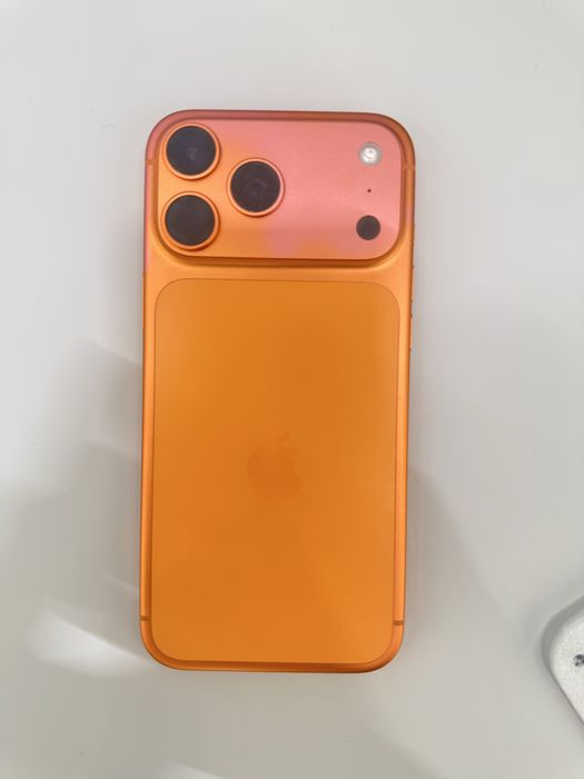 iPhone 17 pro max , orange