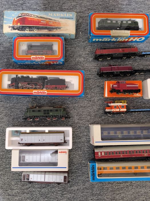 Locomotive si vagoane scara HO