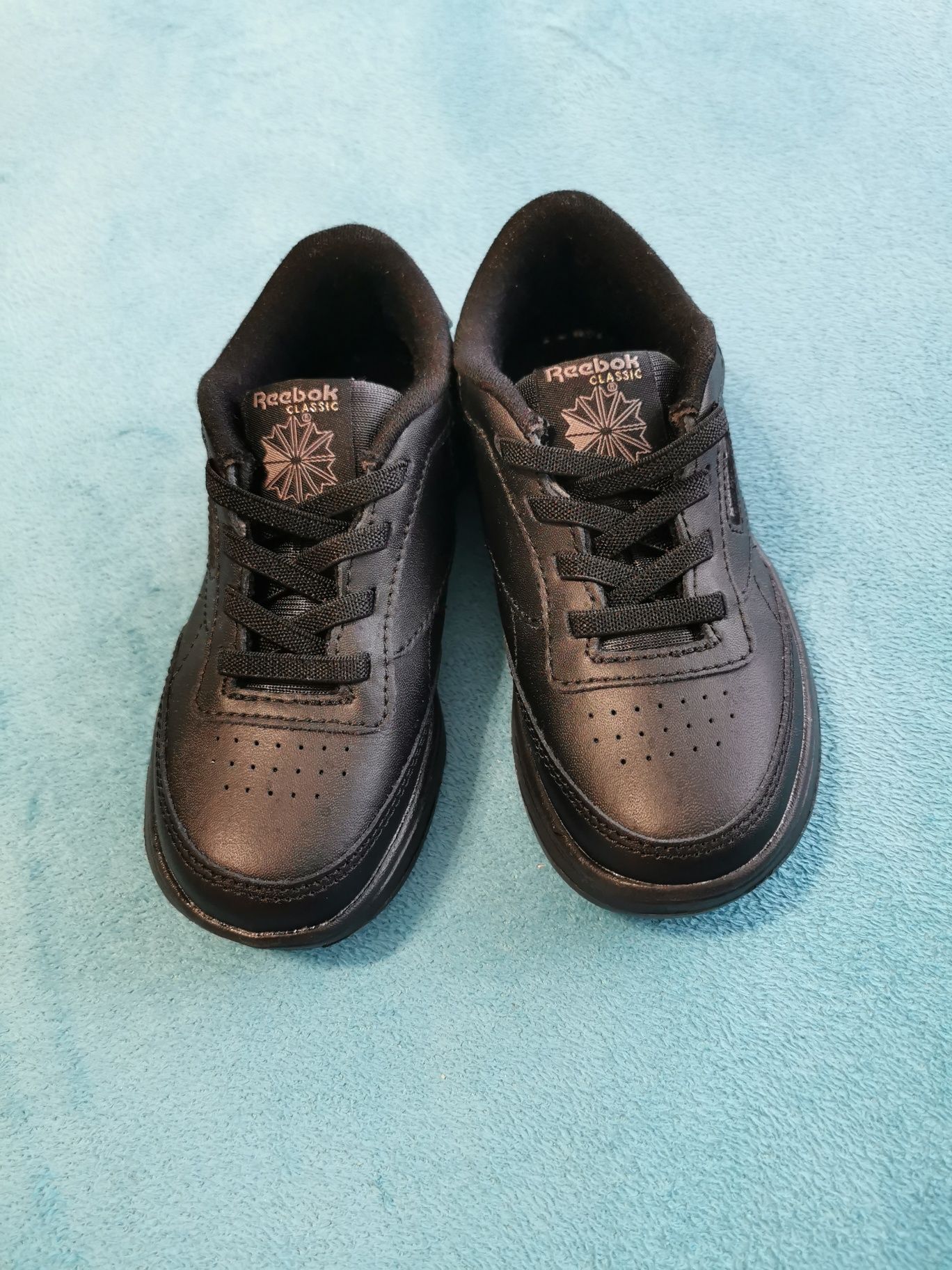 Adidași Reebok nr. 26.5 (16 cm) noi