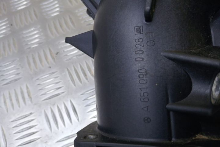 Tub intercooler A6510900028 Mercedes-Benz C-Class W203/S203/CL203 ser