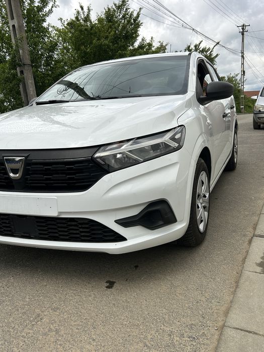 Sandero 2022  motor 1.0 turbo variante cu duster