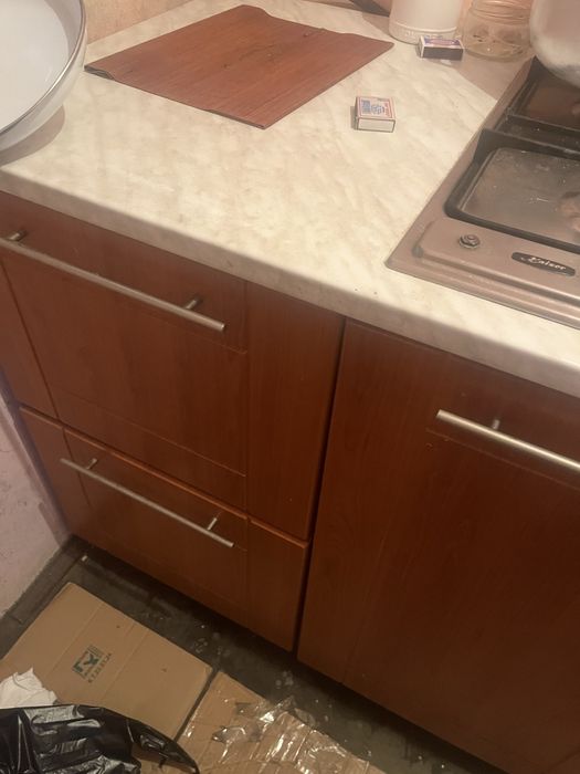 В связи с переездом продам срочно