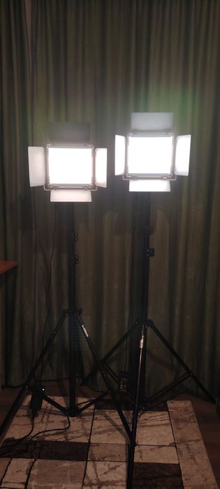 Lumini foto-video Neewer bicolor 660