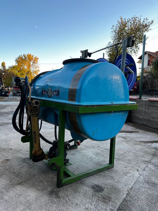 Пръскачка 300литра