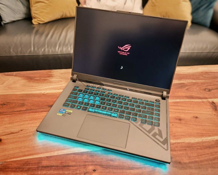 *** Като нов *** Лаптоп ASUS ROG Strix G16 RTX 4080 12GB
