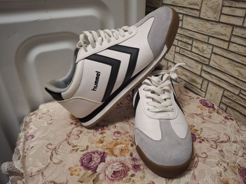 Унисекс маратонки Hummel