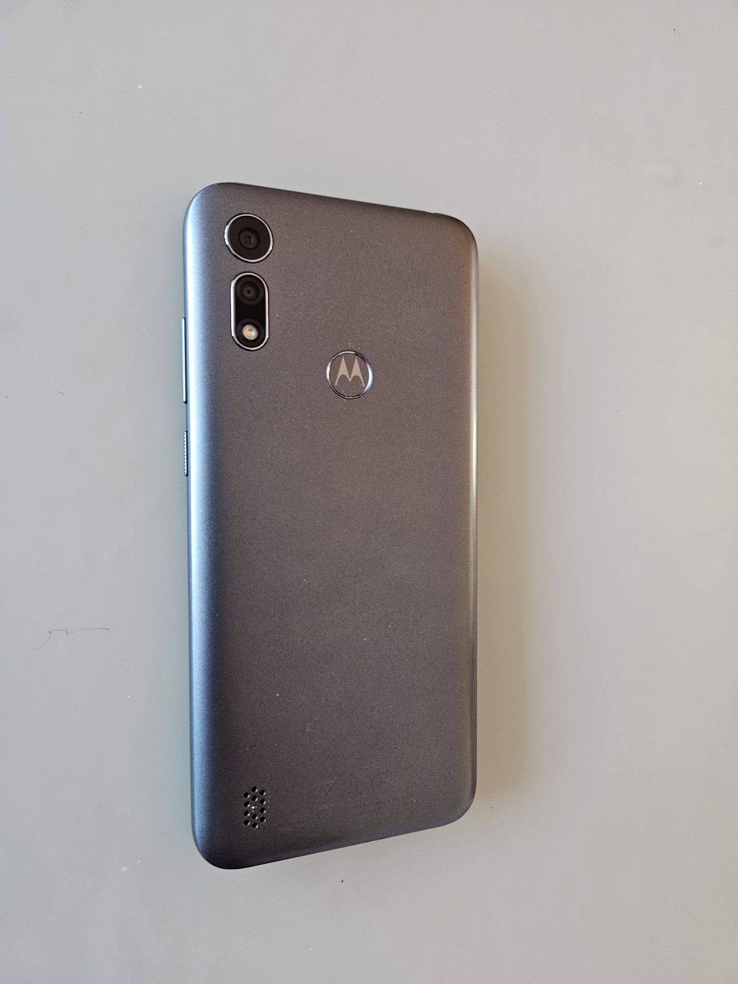 Motorola E6i като нов